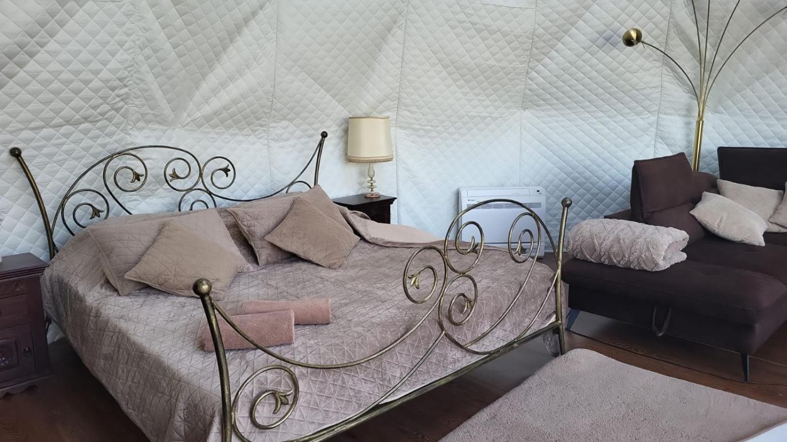 Hotel Glamping Pod Orlem Cedynia Exterior foto